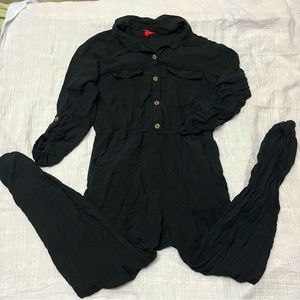 DONATED Black Guess Jumper